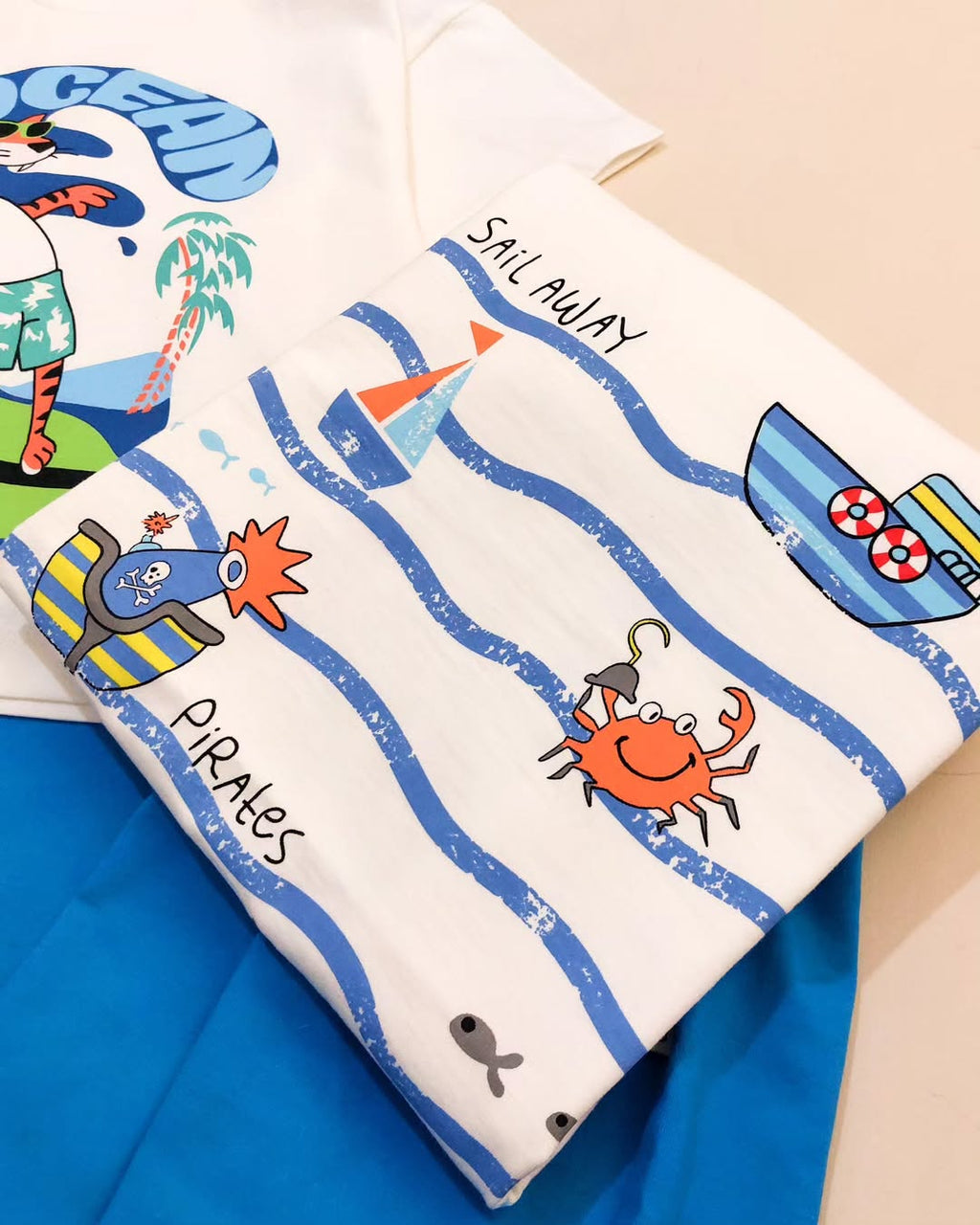 White Sail Away Kids Set